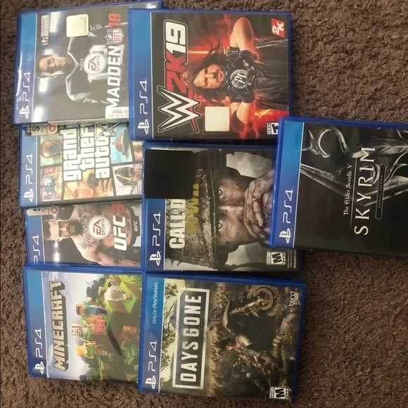 PlayStation 4 + Games